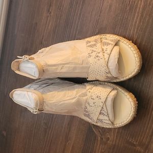 Nwt Cole Haan Cream/snake print Espadrille 8